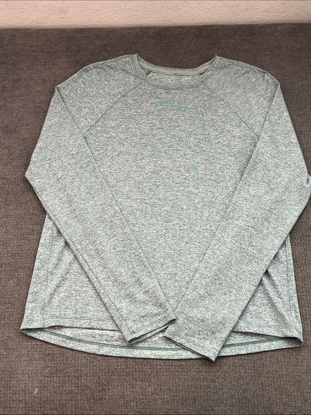 lululemon athletica Heathered Light Green Long Sleeve Crew